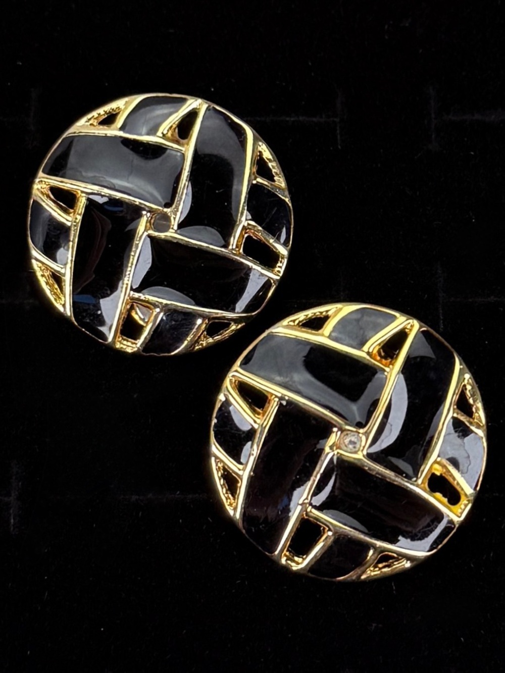 Beautiful, vintage, goldtone and black pierced earrings